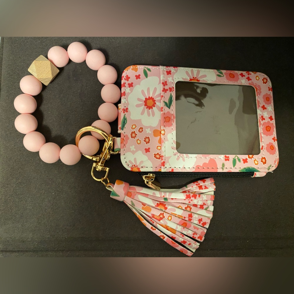 Cute pink floral wristlet wallet NWOT